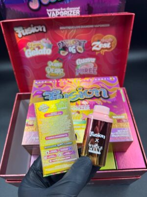Whole Melts 2G Berry Lemon Gelato x Fusion Hybrid Disposable device and packaging.